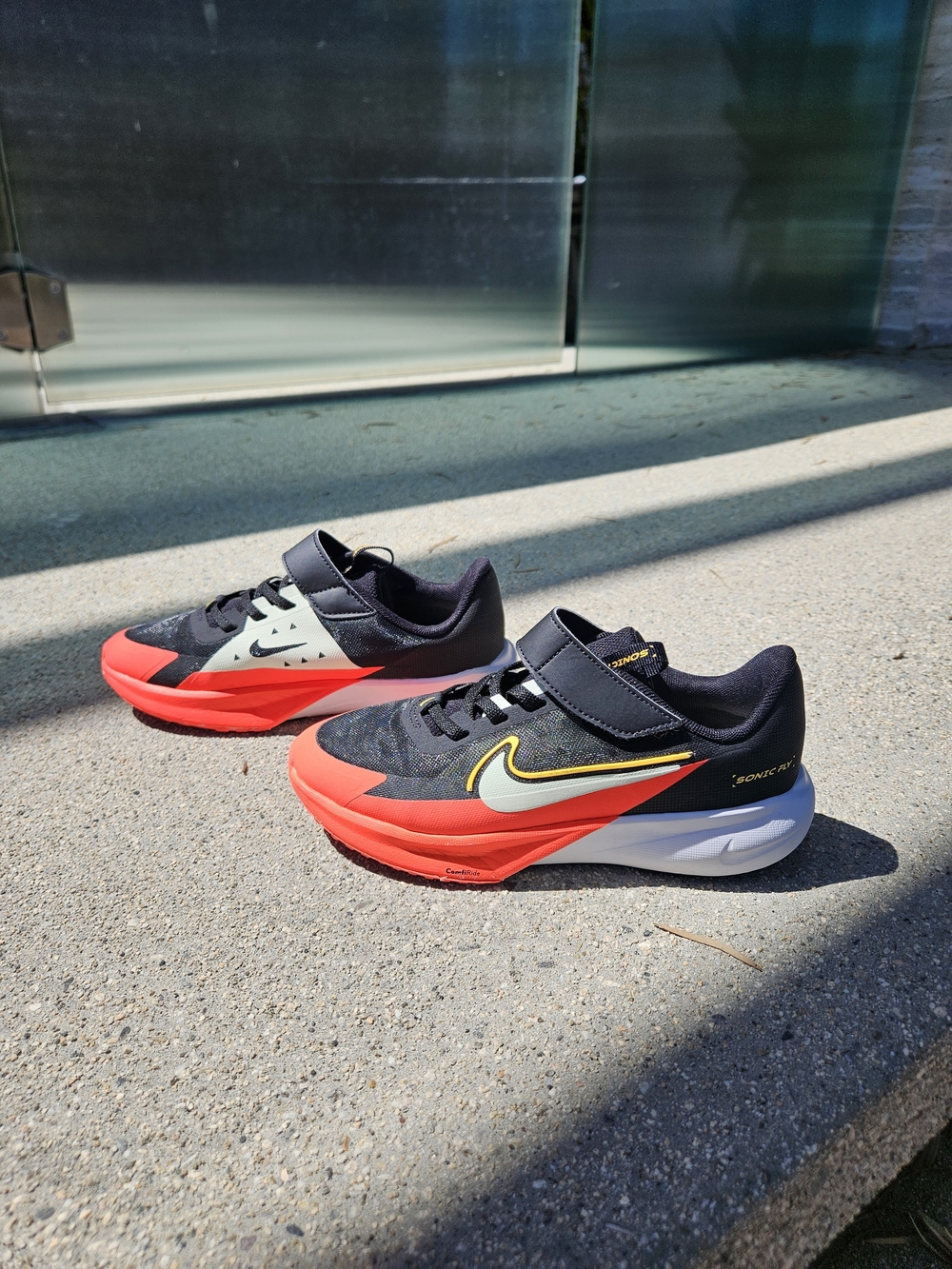 Nike Kids Sonic Fly. Size 2y.